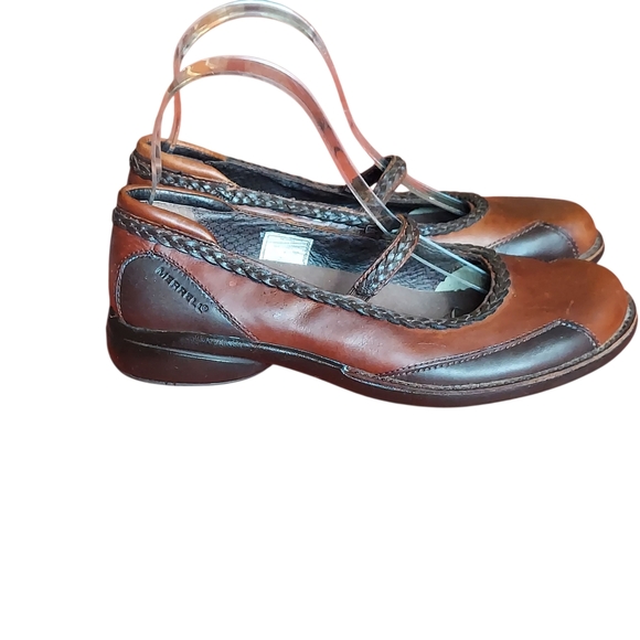 Merrell Brown Leather Flats with Classic Design - Picture 4 of 16